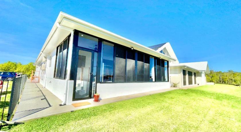 Hinchinbrook Resorts Management Pty Ltd Lucinda Ngoại thất bức ảnh
